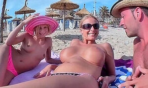 Nice-looking Nadines Doggystyle