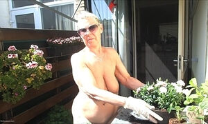 Fully exposed in the garden - Wilma