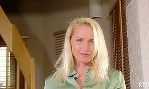 Your Girlfriends Hot Stepmom