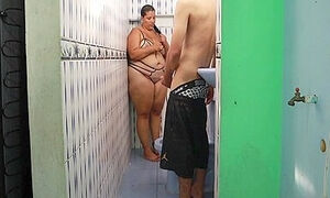 Chica De Gran Culo Folla En El Bano Con De Gran Verga 15 Min