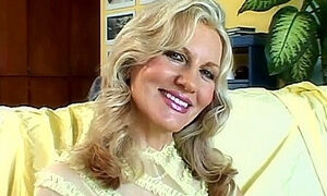 Violet Is One Hot Gilf