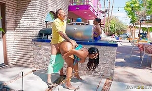 Jayla Page - Bubbly Cowgirl Clip - Exxtra