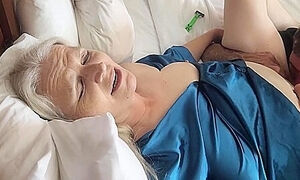 Got Milf Momma Vee And Step Cousin Jerry Trade Oral!