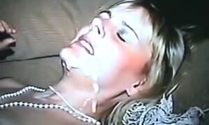 Captivating wife tasting biggest load of bulls cum