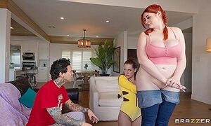 Small Hands, Abigaiil Morris And Aubree Valentine In Chubby Babes And 3s
