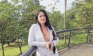 Caliente Milf De Tetas Grandes Es Follada En Mi Carro, Amateur Pov - Jean Paul Oficial
