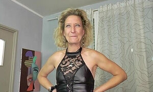 Hardcore Casting For A Slutty Mature Woman