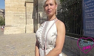 Kim, Milf Aux Gros Seins, Accro A La Baise 15 Min