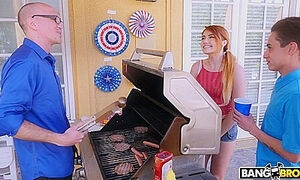 Monique Alexander, Adria Rae, Juan El Caballo Loco Awesome 4th Of July Threesome / 30.6.2018