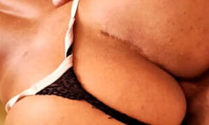 Stepmom share bed with stepson and anal fuck and cummin inside her pussy&period; Vagninho e Luna Oliveira