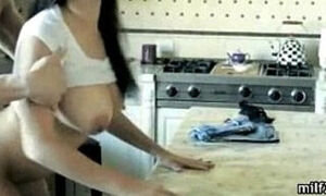 Horny MILF Gets Kinky