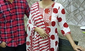 Sexy Stepmom Saara Agrees To Let Her Curious Stepson Assfuck Her In The Kitchen&excl;